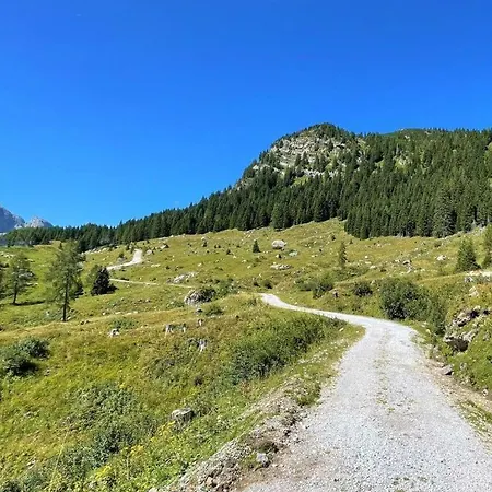 Alpine Hut Hannah Comfortable Vacation Appartement *